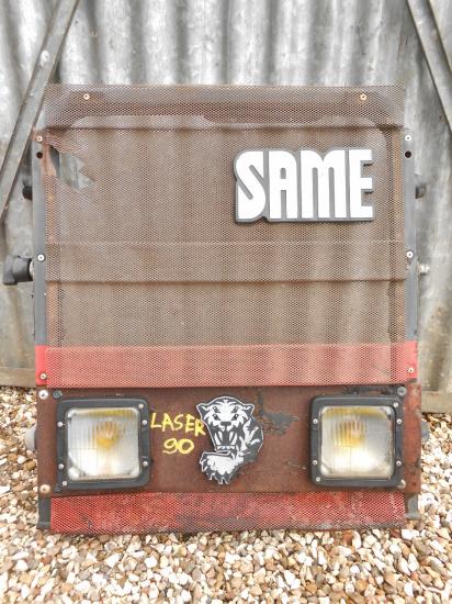 Calandre tracteur same laser 90 laser90