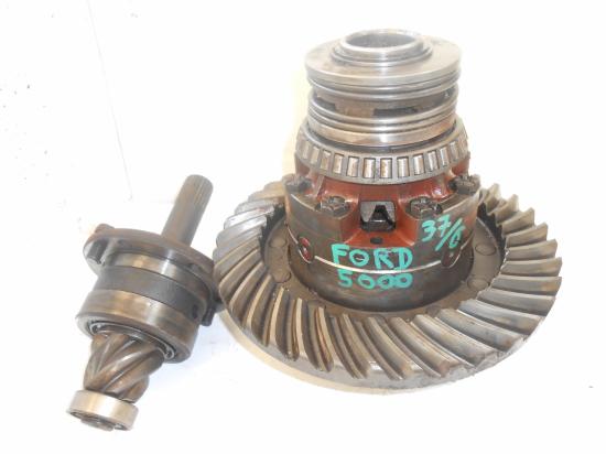 Differentiel couple conique pignon attaque tracteur ford 5000