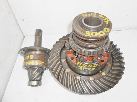 Differentiel couple conique pont pignon attaque tracteur ford 5000 7 40 dents