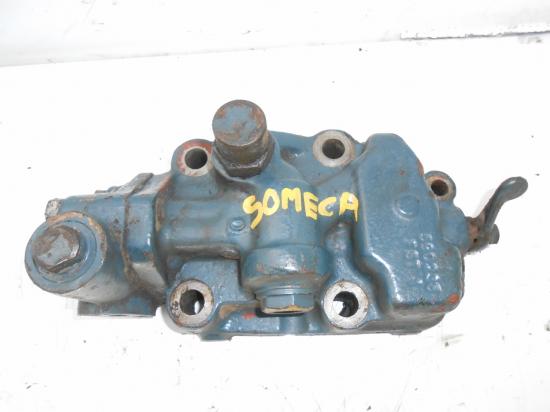 Distributeur de relevage tracteur someca fiat 550 615 640 650 670 750