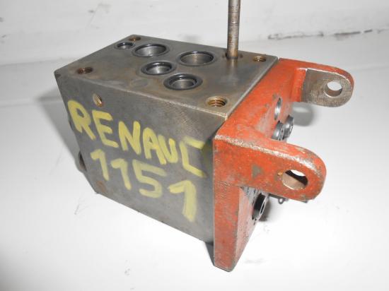 Distributeur principal de relevage hydraulique tracteur agricole renault 1151