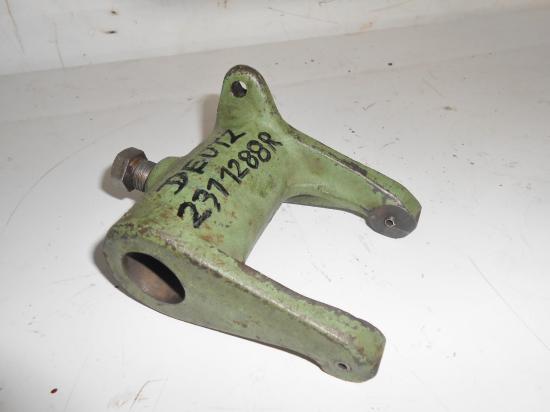 Fourchette embrayage tracteur deutz 2311288
