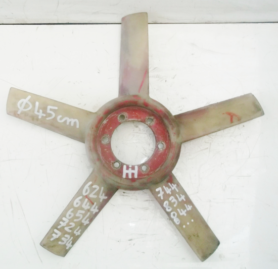 helice-ventilateur-pale-tracteur-agricole-international-ih-624-644-654-724-734-744-824-844.png