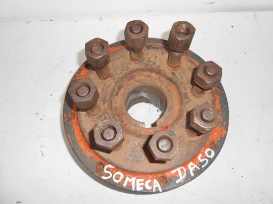 Moyeu cone de roue tracteur someca da50