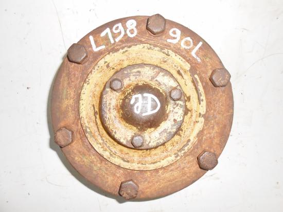 Moyeu de fusee avant tracteur john deere 303 310 500 505 510 700 710