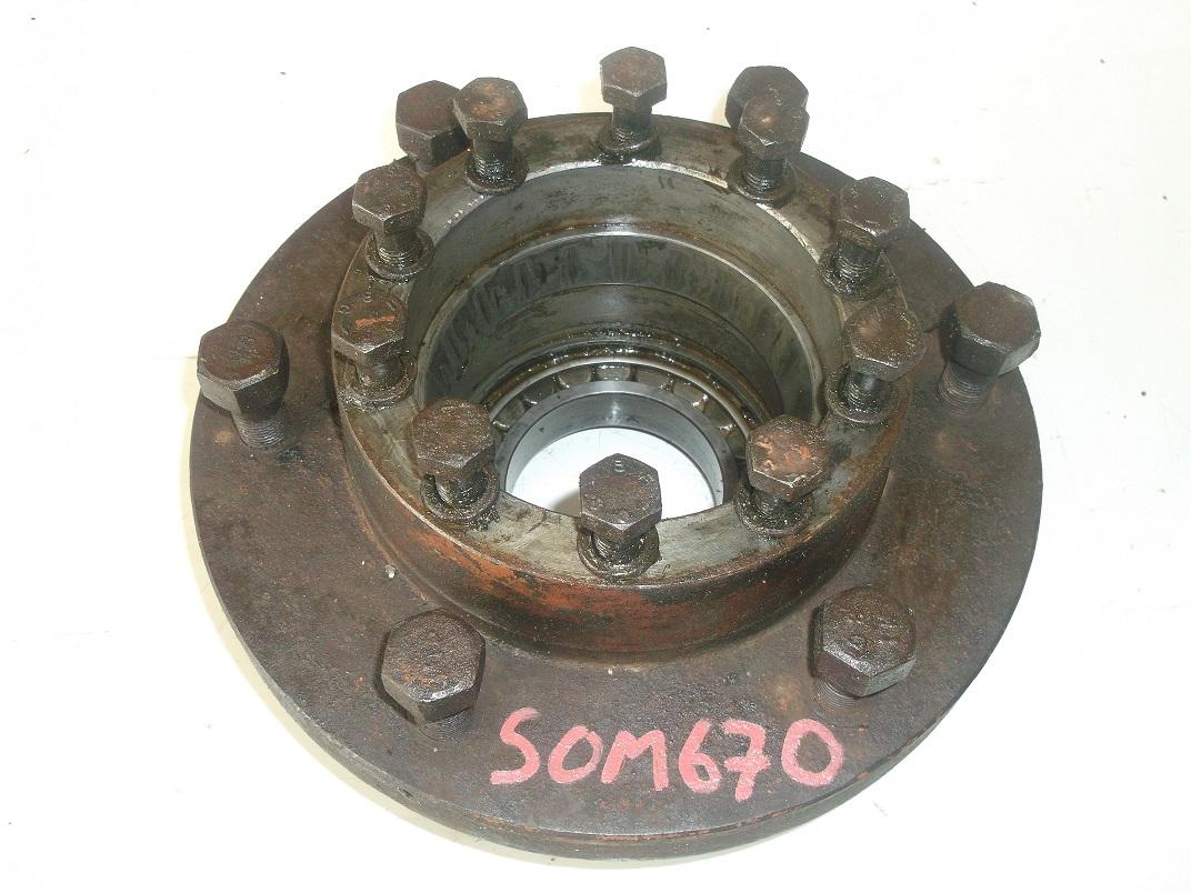 Moyeu pont avant tracteur someca fiat 670