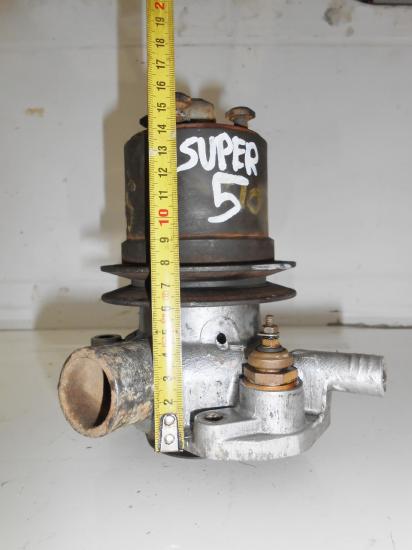 Pompe a eau tracteur renault super 5