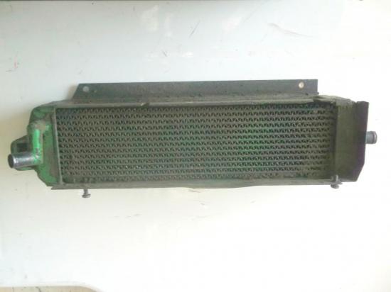 radiateur-huile-tracteur-john-deere-3-4-cylindres-1630-2020-2030-2120-2130.jpg