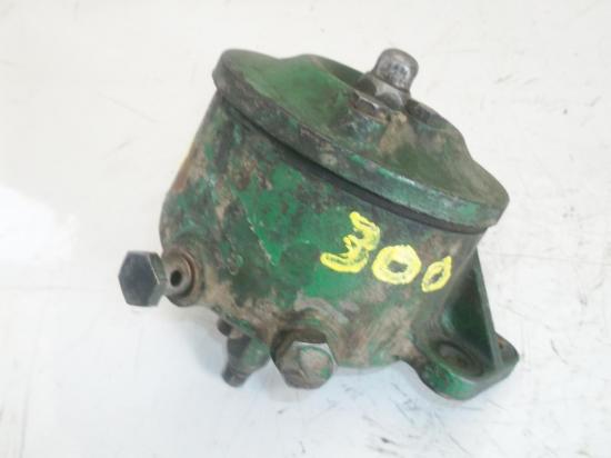 support-bol-filtre-a-fuel-gasoil-tracteur-john-deere-lanz-300.jpg