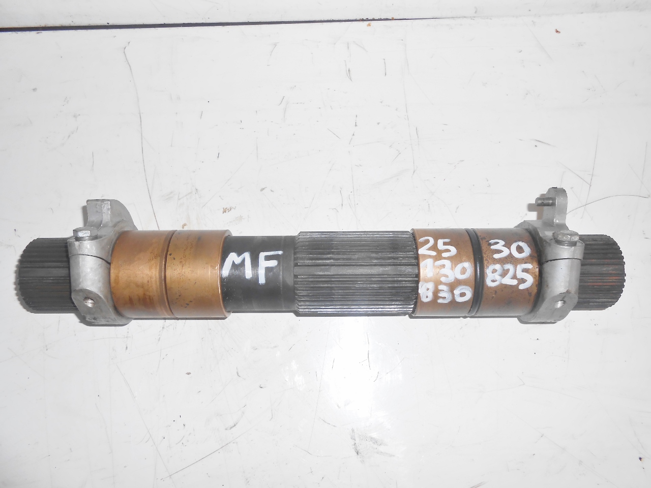 Arbre de relevage tracteur massey ferguson mf 25 30 130 825 830
