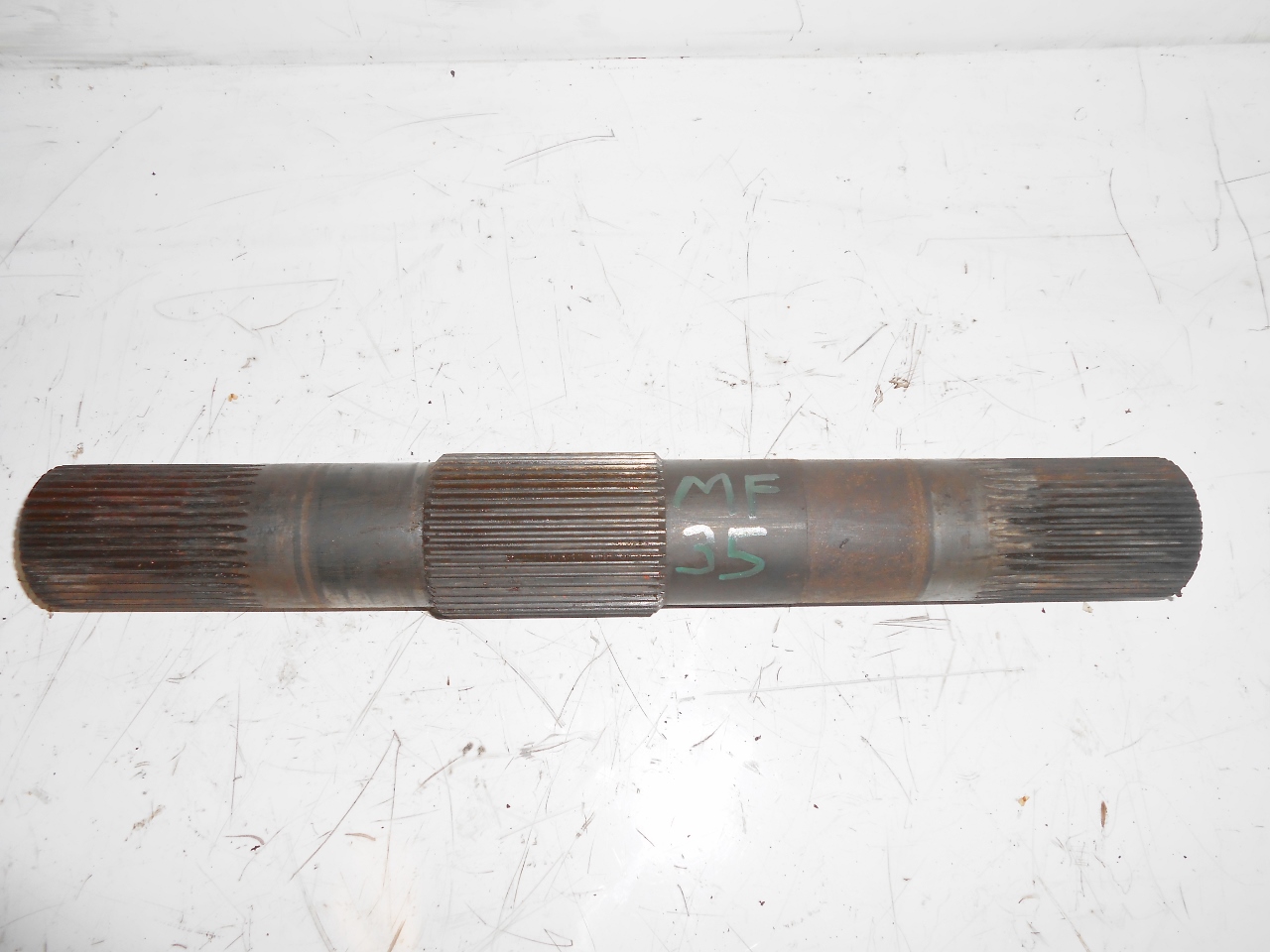Arbre de relevage tracteur massey ferguson mf 35 37 42 835 ds