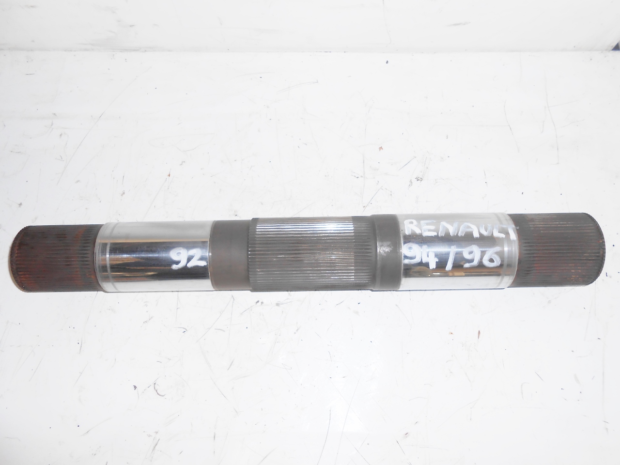 Arbre de relevage tracteur renault 92 94 96