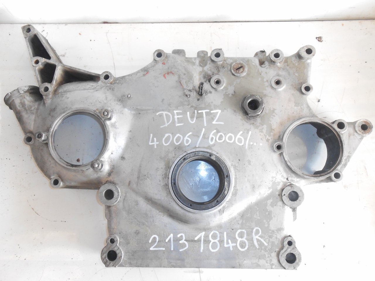 Carter de distribution moteur deutz f3l912 f4l912 tracteur 4006 6006