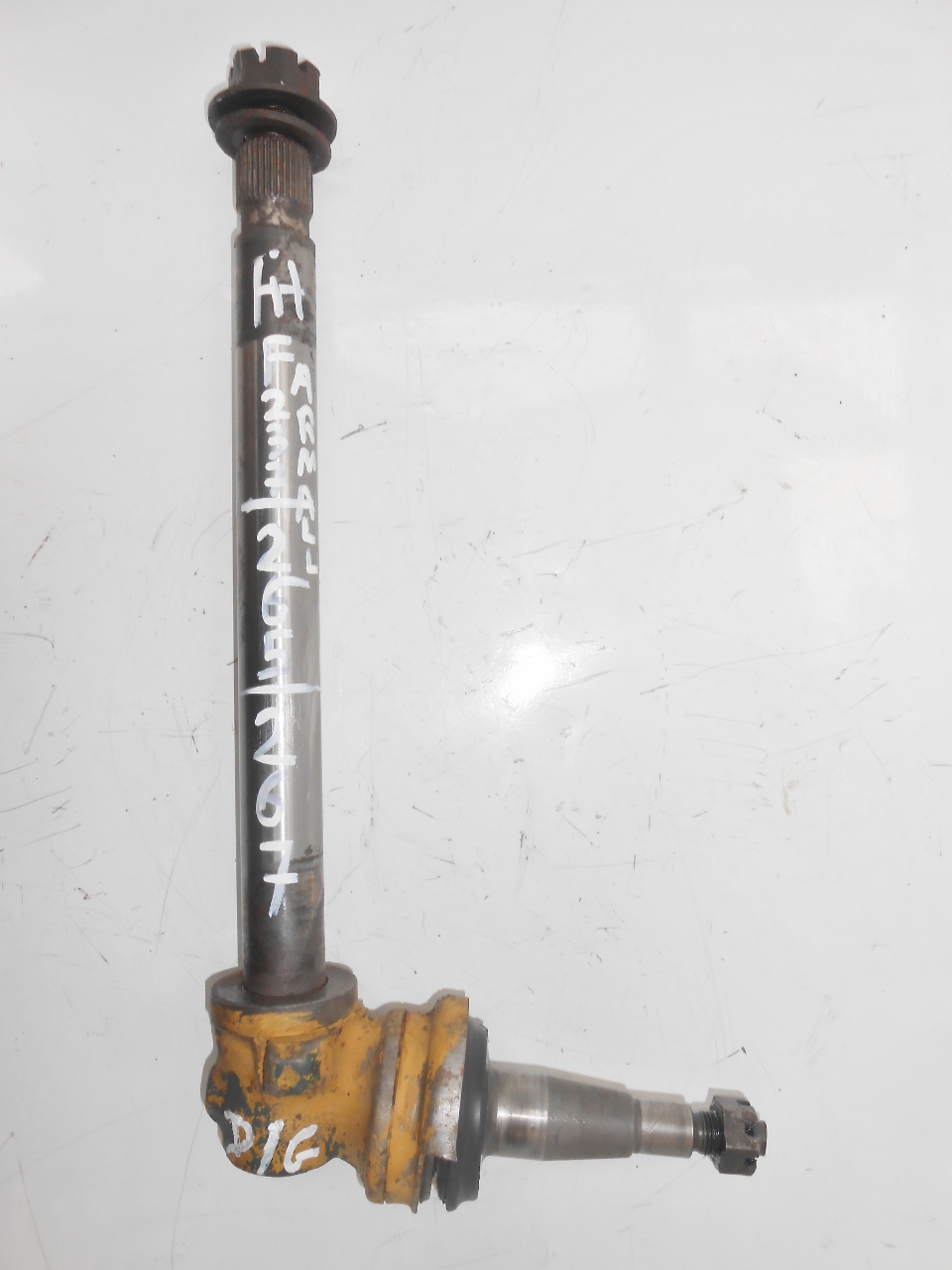 Fusee gauche et droite tracteur mc cormick ih farmall f 237 265 267 f237 f265 f267