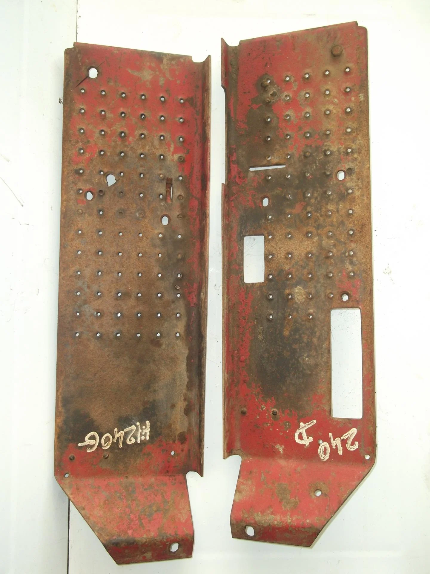 Marche pied tracteur ih mc cormick f 240