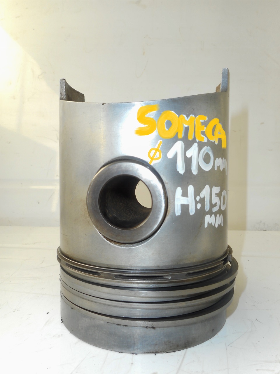 Piston tracteur someca 670 750 110mm h 150mm