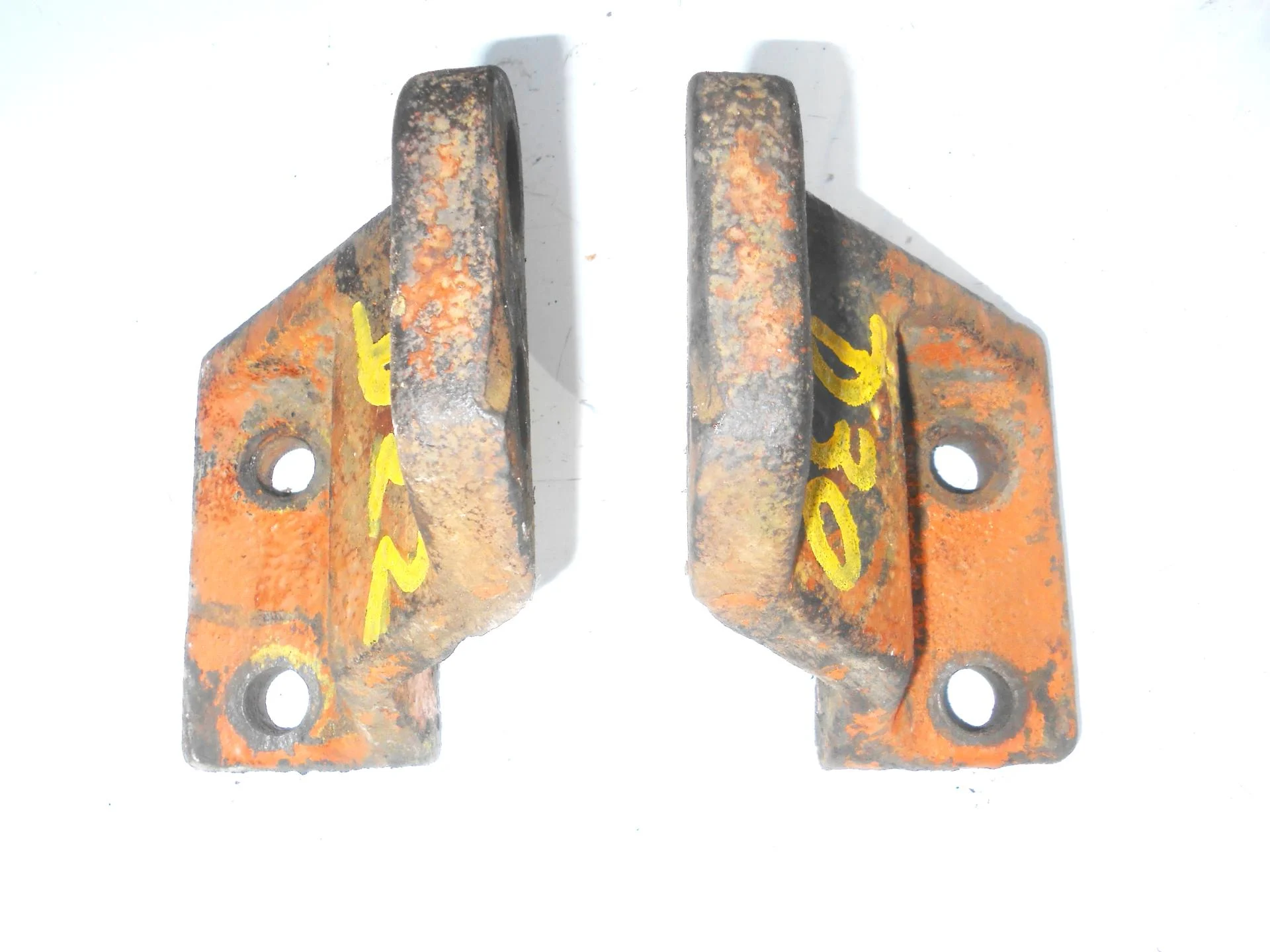 Support fixation barre 3 eme points relevage tracteur renault d22 d30 d35